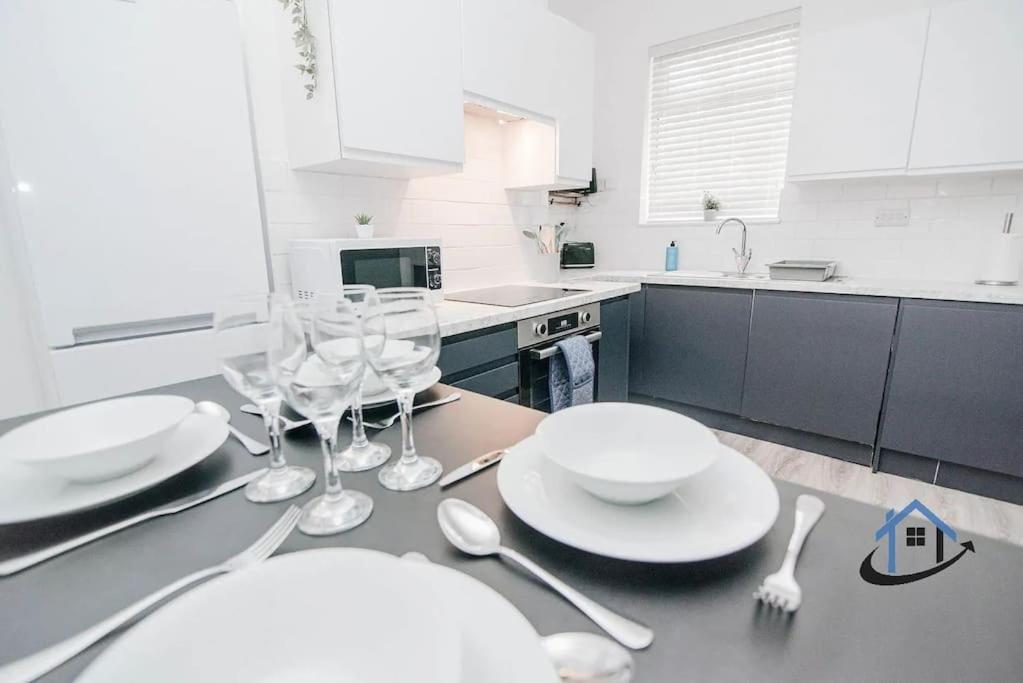Balby Casa Nr Doncaster Racecourse King Beds Street Parking 빌라 외부 사진